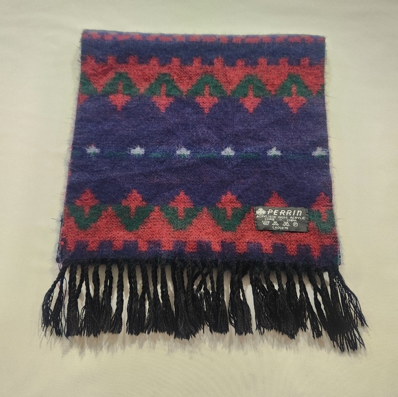 Vintage Perrin Fair Isle Aztec Pattern Scarf ❄️ - Picture 10 of 10